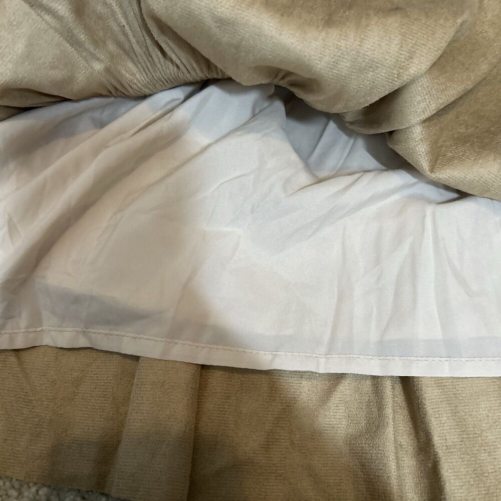 NWT DOLCE Cabo Faux Leather Pleated Skirt Ruching Detail Beige Women's Size XS - Picture 6 of 9